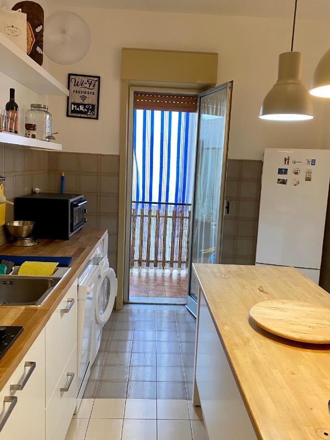 Vacanzenaxos - Casa Frontemare Apartment Giardini Naxos Exterior photo